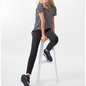 Lululemon Girls size 10 Straight Forward Pant